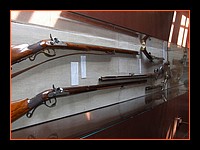 Ukázka vystavených zbraní puškařů z Opočna a okolí
